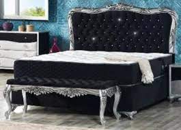 Complete suite furniture offers a huge selection of comfortable, modern contemporary, and traditional styles at affordable prices. Casa Padrino Baroque Velvet Bed Black Silver Ornate Double Bed With Rhinestones And Mattress Baroque Bedroom Furniture
