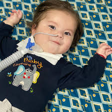 Buen día familia cómo están? 🙌 Nuestro Derek mañana está de cumpleaños su  primer añito a nuestro lado nos sentimos muy bendecidos y queremos  compartirlo con todos ustedes a través de un