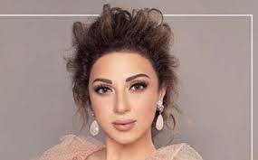 أثارت النجمة ميريام فارس ضجة من جديد عبر مواقع التواصل بعد ظهورها مع البود جارد العملاق، ورغم أنها ليست المرة الأولى التي تظهر فيها ميريام معه؛ إلا أن ضخامته لفتت الأنظار وأثارت فضول كثيرين، خاصةً. Ù…ÙˆÙ‚Ø¹ Ø®Ø¨Ø±Ù†ÙŠ Ø£ÙˆÙ„ Ø±Ø¯ Ù…Ù† Ù…ÙŠØ±ÙŠØ§Ù… ÙØ§Ø±Ø³ Ø¹Ù„Ù‰ ØªÙ‚Ù„ÙŠØ¯ Ø´Ø§ÙƒÙŠØ±Ø§ Ù„Ù‡Ø§