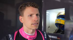 荒れたレースを生き残りクラス7位フィニッシュ！【GTWCアジア 岡山レース2 レポート】, ●レース2 リザルト , 総合14位, クラス7位,  レース2は15番手からスタート。スタートドライバーはメンツェル選手,  スタートで上位陣にアクシデントが発生。これを避け10番手に浮上。メンツェル選手は安定した走りを見せ、順位を守ります。, その後ブライアン選手に交代。,  ...