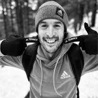 100+ "Posin" profiles