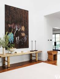 Momager Kris Jenner Gives Ad A Tour Of Her Never Before Seen Hidden Hills Home Kris Jenner House Decor Jenner House