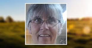 Lisa Maillet's Instagram, Twitter & Facebook