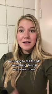 Kelsey Frey's Instagram, Twitter & Facebook