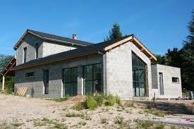 Maison Construite En Blocs De Beton Maison Architecte Maison Maison Style