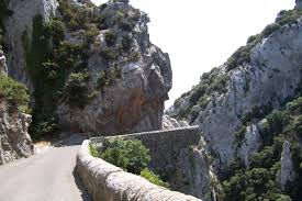 Blog de club5a : Association Audoise des Amateurs d'Automobiles Anciennes, CLUB5A - RANDO-POP LE 23 JUIN 2013....GORGES DE GALAMUS ET VILLAGE DE CUCUGNAN AU PROGRAMME ...