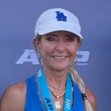 Suzanne Bernstein's Instagram, Twitter & Facebook