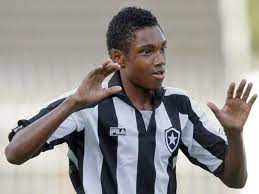 Botafogo de futebol e regatas rio de janeiro. Sonho De Moleque E O Complexo Caminho De Vitinho Da Favela Para O Botafogo Ate O Flamengo Brasileirao Serie A Ge
