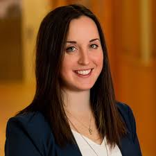 Meet Victoria Robinson-Mozejko, Clinical Instructor in Athletic Therapy.  Victoria obtained her B.Sc. in Exercise Science, Specialization in Athletic  Therapy at Concordia University in 2011 and completed her certification  with the Canadian Athletic