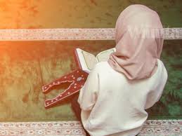 Begitu juga jika kita inginkan rezeki yang melimpah dan berkat, jom amalkan 7 zikir ini sebagai amalan menjemput rezeki. Untung Mak Mak Yang Selalu Baca Surah Al Waqiah Rezeki Melimpah Segala Urusan Pun Jadi Mudah Mingguan Wanita