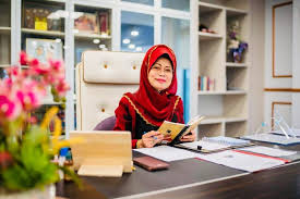 Elaun pekerja cacat (epc) 3. Fatimah Debunks Viral Message About Senior Citizens Getting Rm500 Monthly Under Bantuan Warga Emas