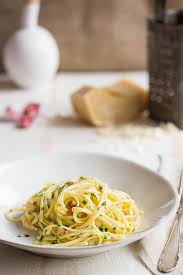 Spaghetti Aglio E Olio Recept Voedsel Ideeen Knoflook Pasta Eten En Drinken