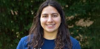 Carissa Lind's Instagram, Twitter & Facebook