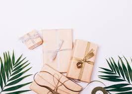 Looking for a wonderful gift for your gorgeous lady? Genius Gift Ideas For Your Best Friend A Thousand Lights
