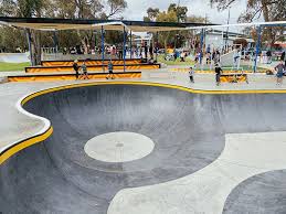 Kwinana Outdoor Youth Space Perth Australia Convic Skate Skatepark Landscapearchitec Playgrounds Architecture Skatepark Design Outdoor Landscape Design