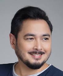 Cris Villanueva (Cris Villanueva)