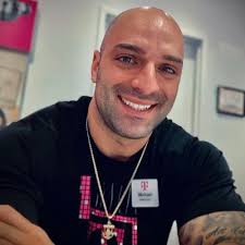 Michael Colarusso (@mjcola42)