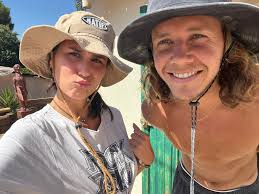 Hi everyone! :) I am a French woman who has just arrived in Noosa and is  looking for a job in hospitality. I am looking for a job for Friday  evening, Saturday