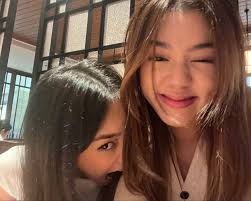 selfies 📸🫀💃🏻👑💍🐒🐙🌝⭐️🌏