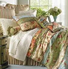 Add a touch of romance to a farmhouse bedroom with splashes of pink and purple. Pin By Josefina Romero On Habitacion De Tejido French Country Bedding Country House Decor Country Bedding Sets
