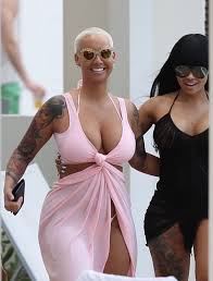 Blac Chyna Amber Rose Pin On Baldness Or Mastectomy In A Woman Can T Hide Her Bravery To Live