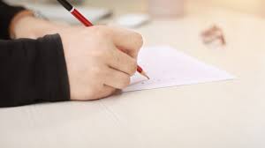 Examenul de bacalaureat a început astăzi pentru aproape 140.000 de absolvenți de liceu din această promoție, dar și din cele anterioare. Bacalaureat 2019 Modele De Subiecte Pentru Examenele Orale La Limba RomanÄ
