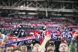 Feta pod wawelem wisła kraków w final four euroligi. Wisla Krakow Kibice Bialej Gwiazdy Szykuja Sie Na Trening Motywacyjny Gazeta Krakowska