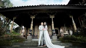 Tema satu ini lebih luas dan banyak variannya tergantung film apa yang diambil. Prewedding Psht Romantis Nusagates