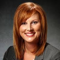 Elizabeth Decamp's Instagram, Twitter & Facebook