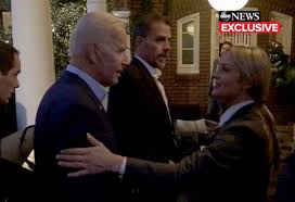 Hunter biden (r) is inking an artist's deal with new york's georges bergès gallery (l). Exclusive Hunter Biden Talks Getting Married After 6 Days And Why His Life Is In The Best Place I Ve Ever Been Abc News