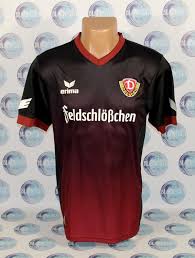 Sportgemeinschaft dynamo dresden e.v., commonly known as sg dynamo dresden or dynamo dresden, is a german football club in dresden, saxony. Dynamo Dresden Away Football Shirt 2016 2017