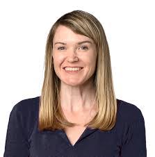 Michelle Oakland's Instagram, Twitter & Facebook