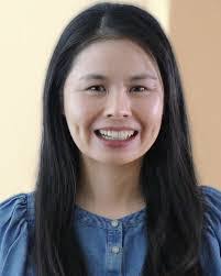 Jennifer Tuton's Instagram, Twitter & Facebook