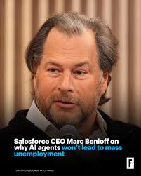 Kacee Johnson (@KaceeJ)