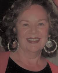 Kelly Akers's Instagram, Twitter & Facebook