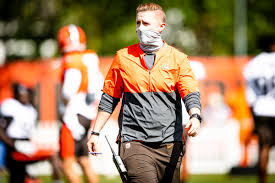 Callie brownson is an american football coach and player. Mason Alumna Blazing A Trail For Women In The Nfl George Mason University