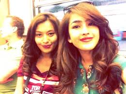 Apalagi, baim juga sudah berniat untuk menikahi elfira. Foto Elfira Loy Dan Nabila Huda Berseronok Di Eropah