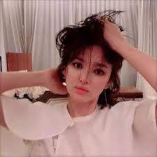 Recently, a freelance model was breaking the internet because of her appearance, which people called body goals. Song Hye Kyo The First Korean Goddess Remember Her Backgammon Ringtone Da Len Da Len Daydaynews