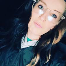 What to feed young lambs for a show in June?