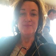 Anne Lucey (@LuceyAlucey)