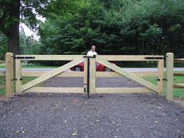 Gallery featuring images of 28 split rail fence ideas for residential homes, a selection of beautiful, rustic fences that don't cost a fortune. Best 49 Split Rail Fence Wallpaper On Hipwallpaper Banana Split Wallpaper Split Bumper Camaro Wallpaper And Split Screen Wallpapers Mechs