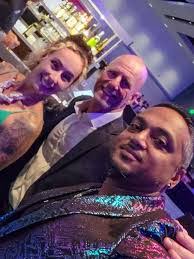 Lori Lemieux's Instagram, Twitter & Facebook