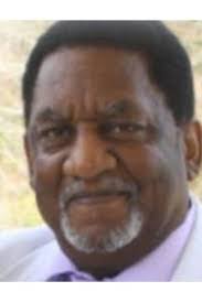 Lee Briscoe's Instagram, Twitter & Facebook