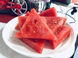 Segar dengan buah tanpa tambahan gula! Cuaca Panas Kalau Makan Tembikai Lagi Jadi Panas Ek Aku Sis Lin