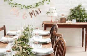 Sie haben schon mit ihrer hochzeit planung begonnen und jetzt kommt es zu der dekoration des restaurants oder garten. Greenery Hochzeit My Bridal Shower Blog