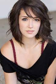 20 Dark Brown Bob Hairstyles Bob Haircut And Hairstyle Ideas Brown Hair Pale Skin Hair Pale Skin Chocolate Brown Hair Pale Skin