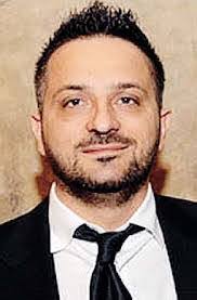 Mandi Bravo's Instagram, Twitter & Facebook