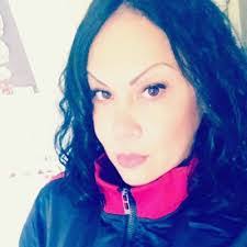 Toria Shaw's Instagram, Twitter & Facebook