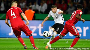Milan kombinerede pænt og skabte også et par pæne muligheder. Everton S Reported 26m Target Ante Rebic Is Exactly What They Are Missing