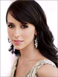 Jennifer love hewitt wasn't just the star. Jennifer Love Hewitt Faces Stupid Questions Ew Com
